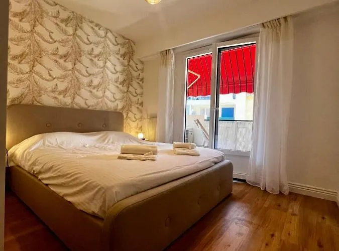 Hébergement de vacances Brand New 2-bedroom In With Ac And Sea View *